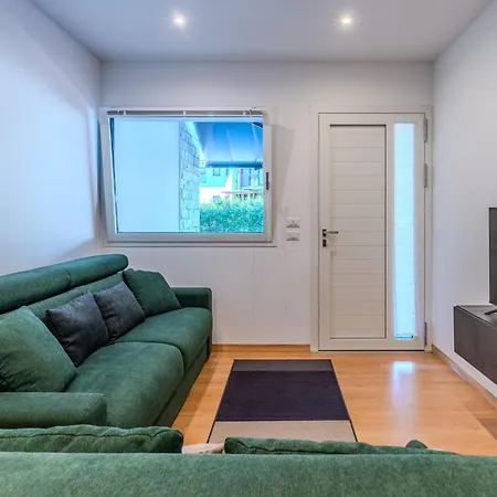 Rolando By Interhome شقة *